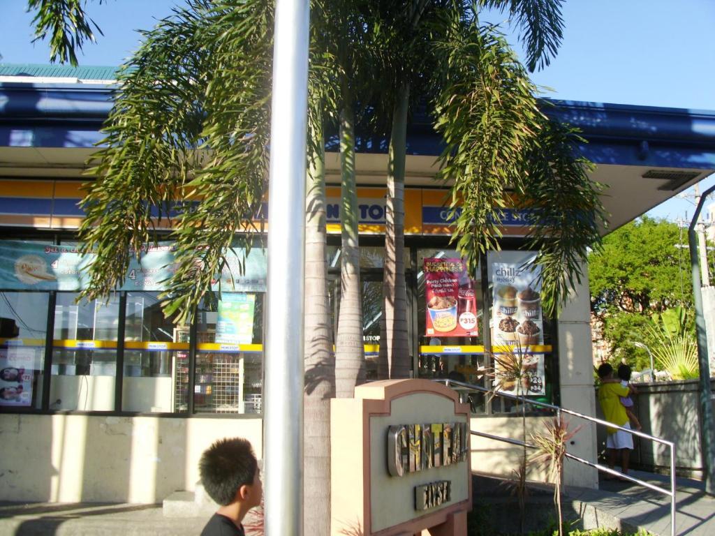 シャトー エリシー アパートメント セイン クラスター Paranaque City エクステリア 写真