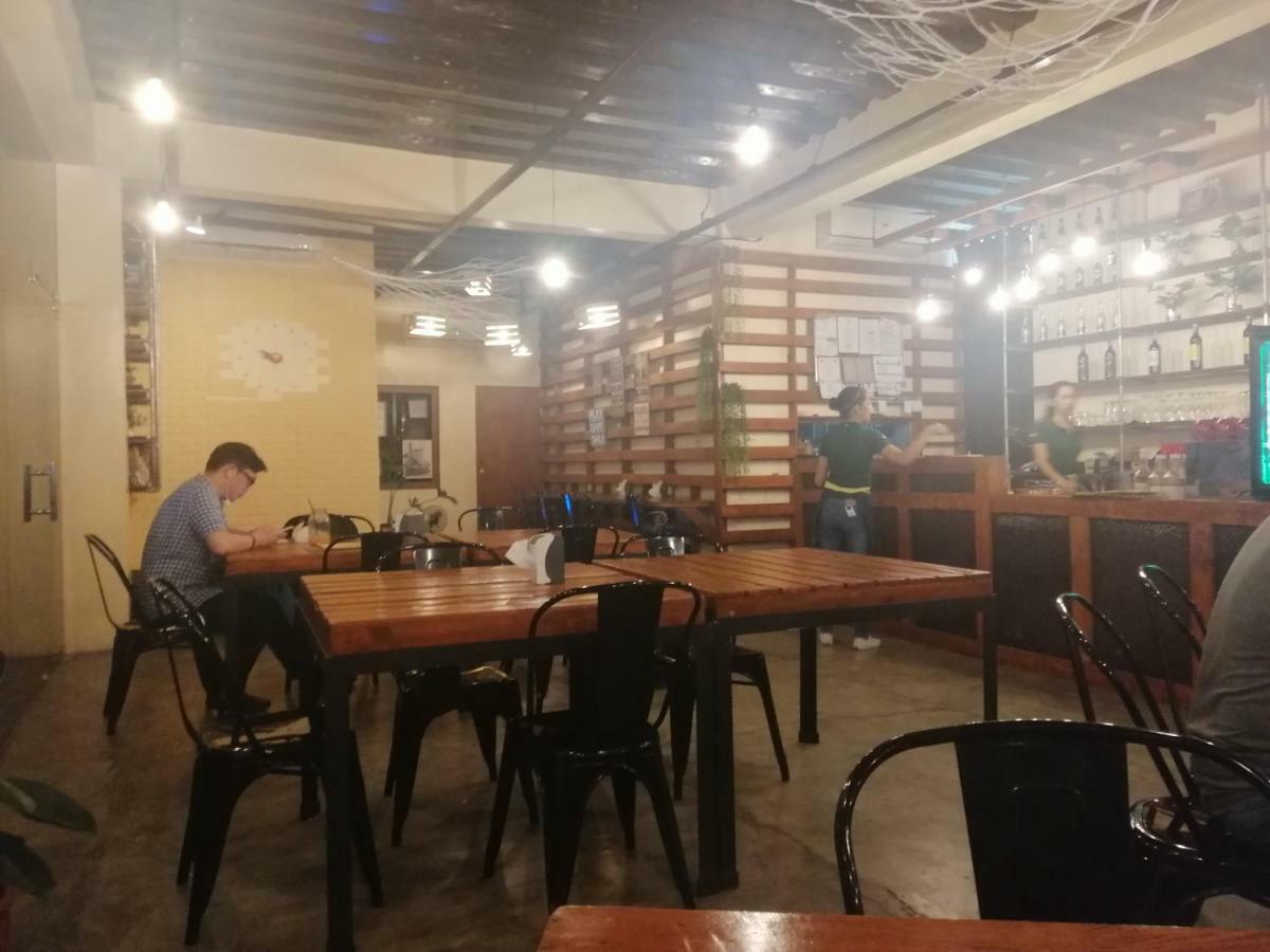 シャトー エリシー アパートメント セイン クラスター Paranaque City エクステリア 写真
